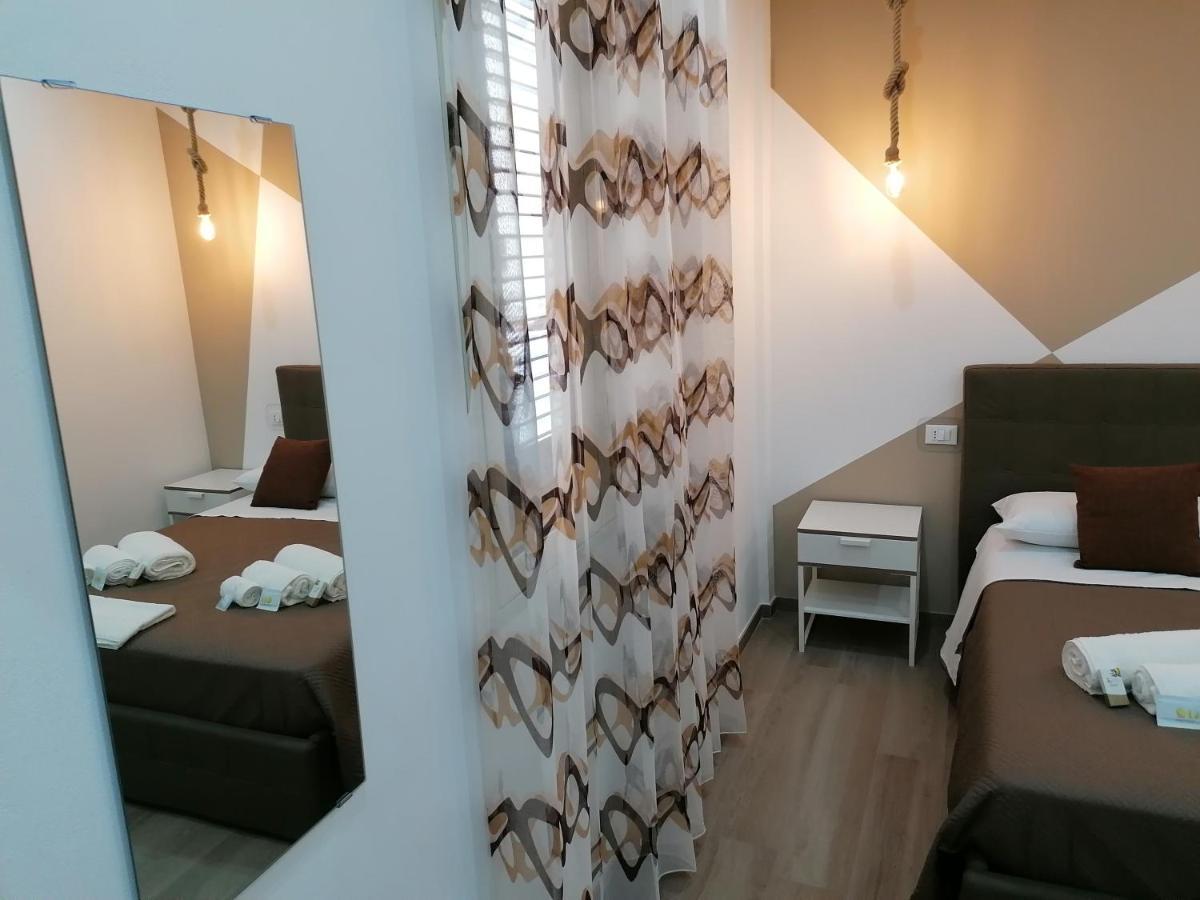 B&B 36 Passi Dal Mare 2.0 Trapani Kültér fotó