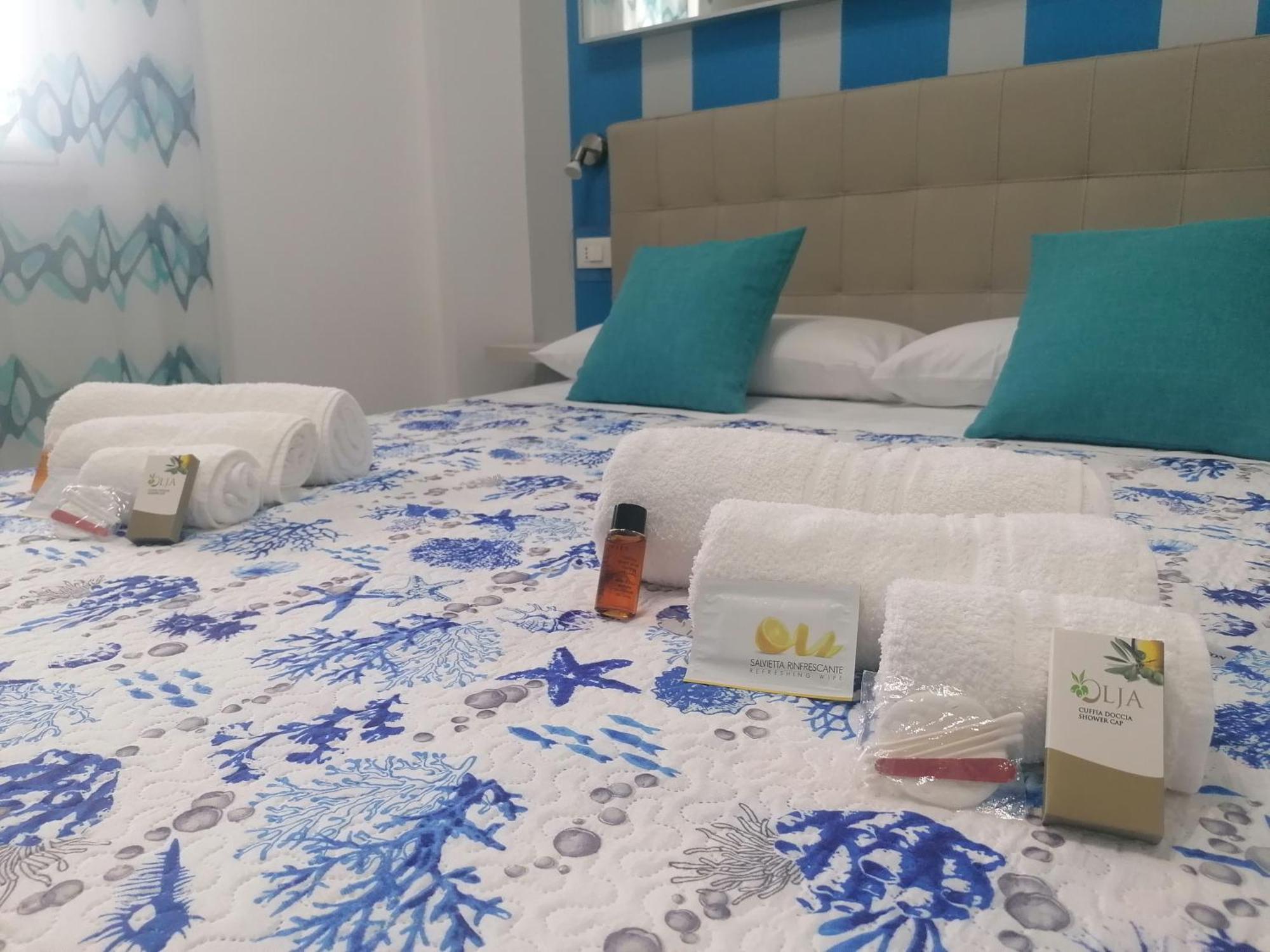 B&B 36 Passi Dal Mare 2.0 Trapani Szoba fotó